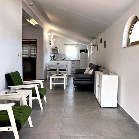 Lero Appartement Banjol Buitenkant foto